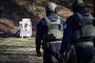 Ile zarabia się w polskiej policji?
