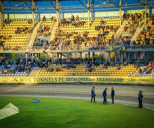 Stal Gorzów - GKM Grudziądz. Kibice przez ponad 5 godzin byli uwięzieni na stadionie, a mecz się nie odbył!