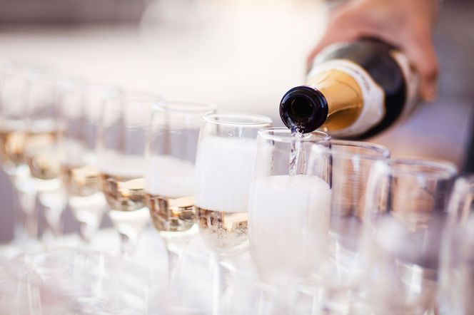 Prosecco - jak pić? Gdzie kupić? Cena prosecco