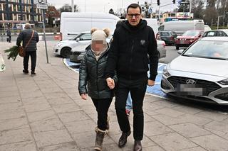 Morawiecki kupuje choinkę na święta