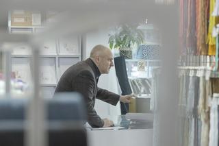 Paweł Kowal kupił manekina