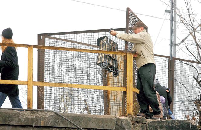 Ryzykują życie na Dźwigowej