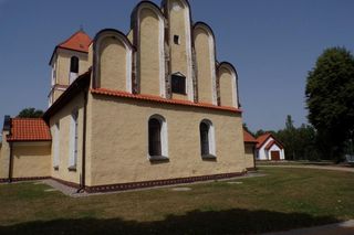 Weekend na Mazurach? Koniecznie zobacz tę wieś! To nie tylko jezioro, ale i historia