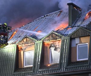 Pożar w Ząbkach zniszczył im życie. Wyszliśmy, jak staliśmy