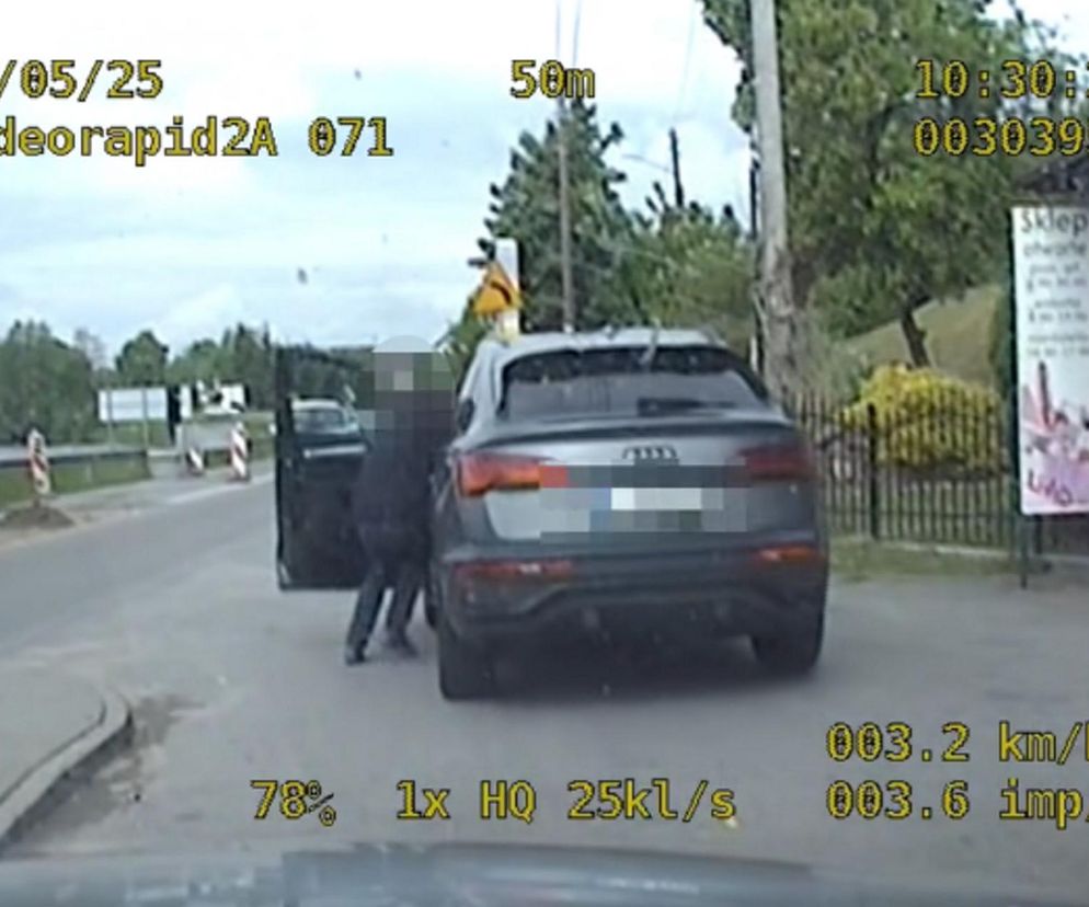 Mistrz kierownicy spieszył się do pracy. Policjanci wszystko widzieli