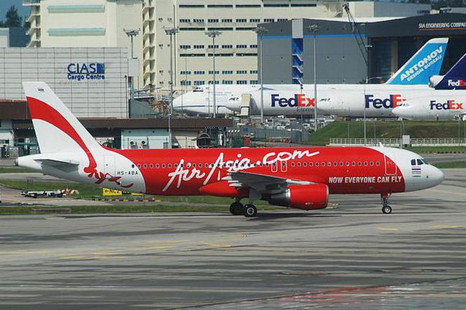 Aibus 320 linii Air Asia/ wikimedia.commons.com