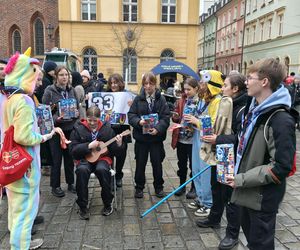 Wrocław gra z WOŚP 2025. „Ta akcja nas wszystkich jednoczy” [ZDJĘCIA]