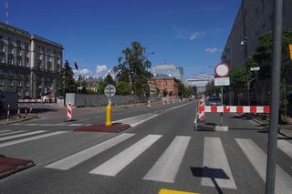 Zamkną ważną ulicę w Warszawie. Mieszkańcy dojadą do domów przez plac budowy