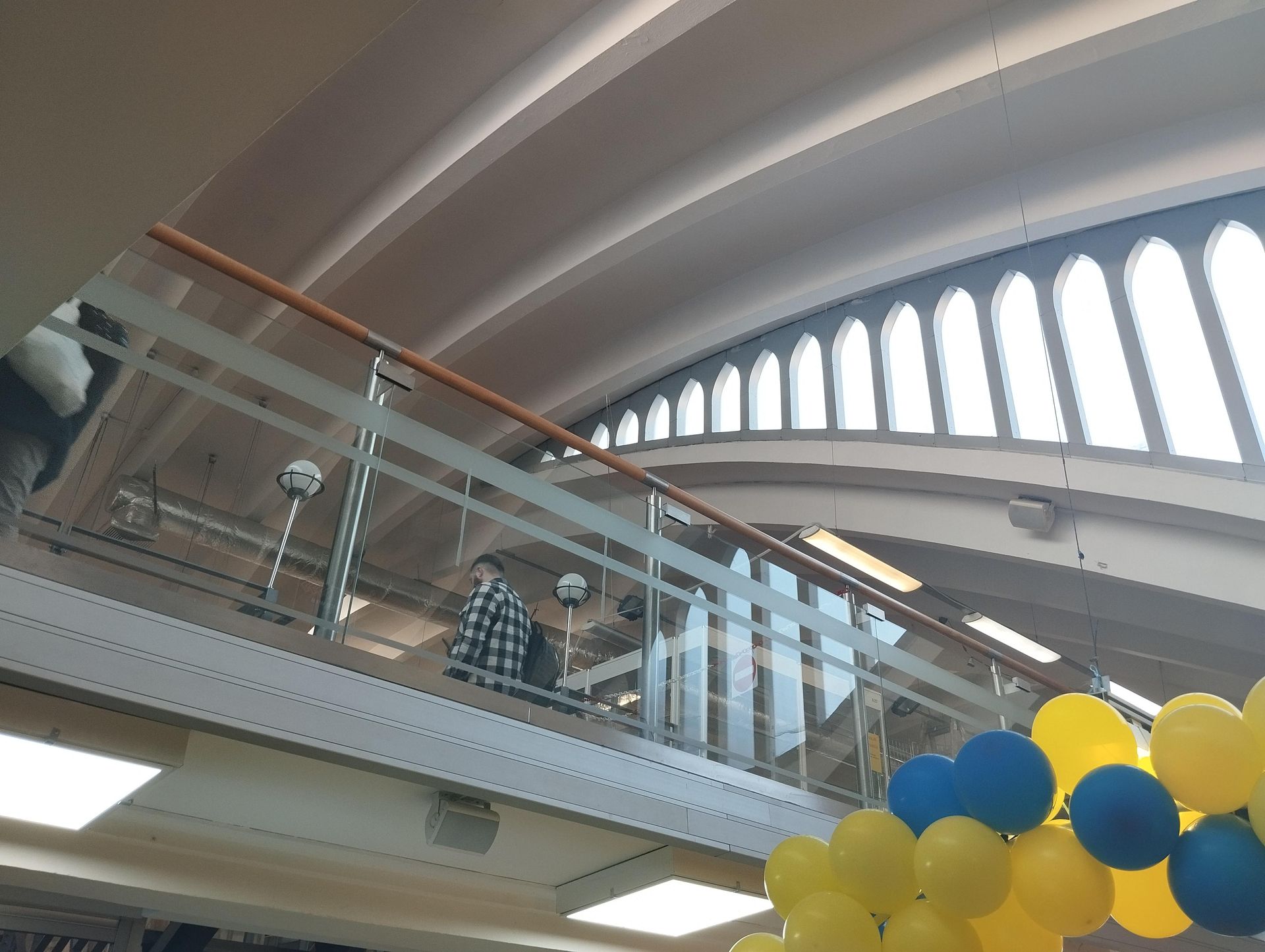 Hala Kopińska w Warszawie - wnętrze