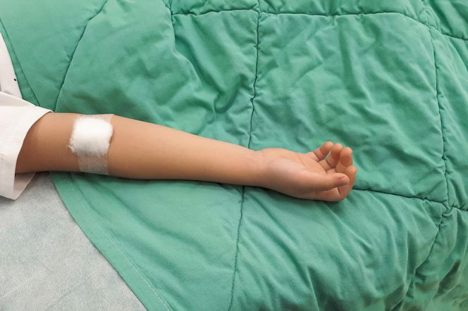 Weganie zagłodzili dziecko. Nie żyje 3-letni chłopiec, który jadł tylko orzechy i nasiona