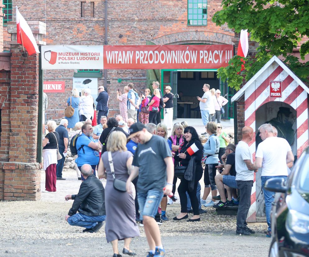 Muzeum PRL-u w Rudzie Śląskiej rozpoczęło sezon GALERIA