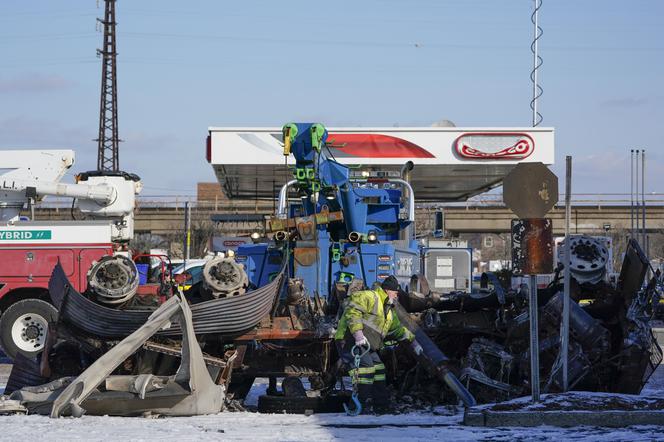 Cysterna gruchnęła w budynek
