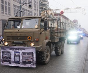 Wielka Szarża w centrum Łodzi. Oddziały konne przeszły przez Piotrkowską