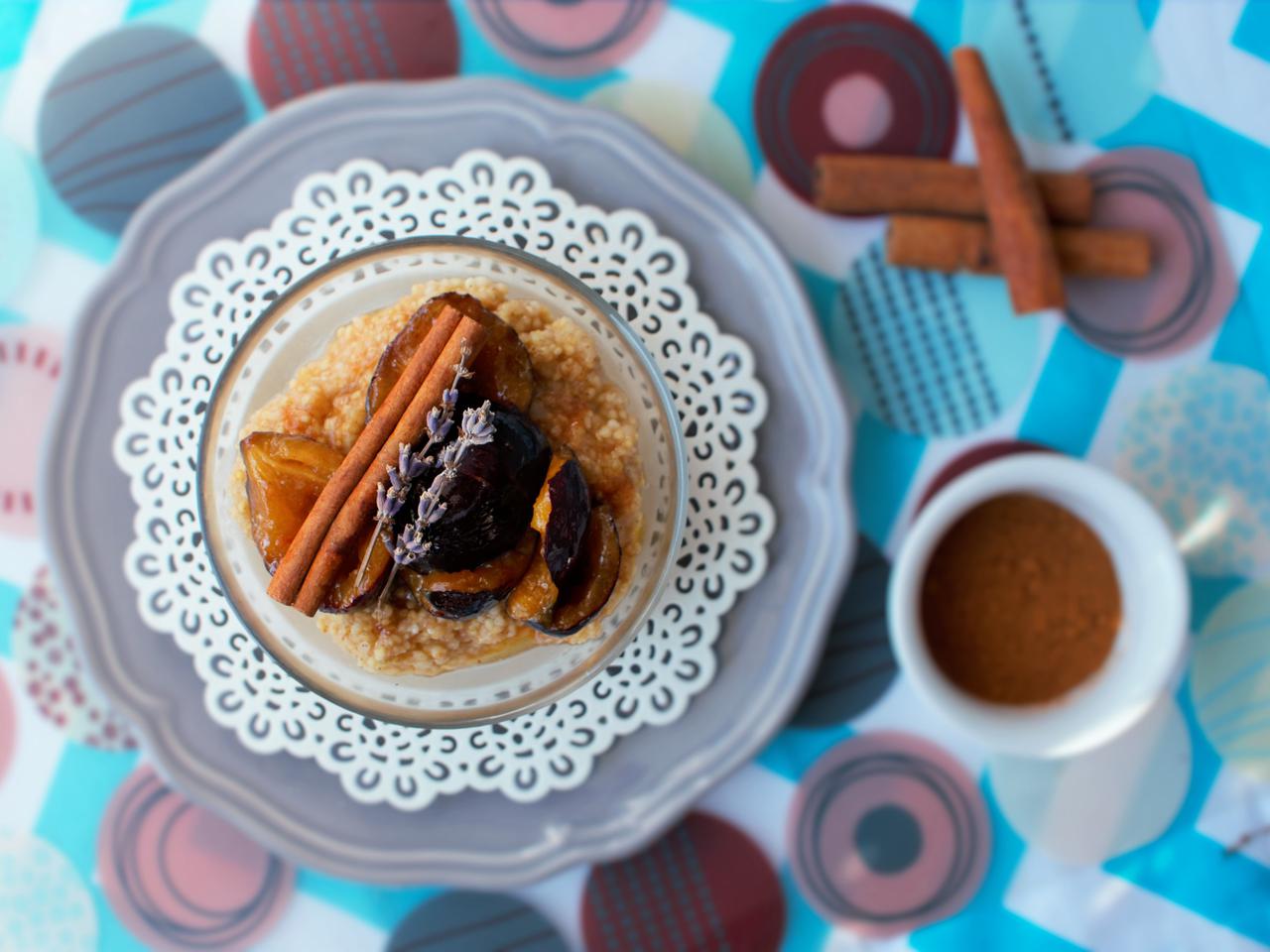 Kasza jaglana ze śliwką