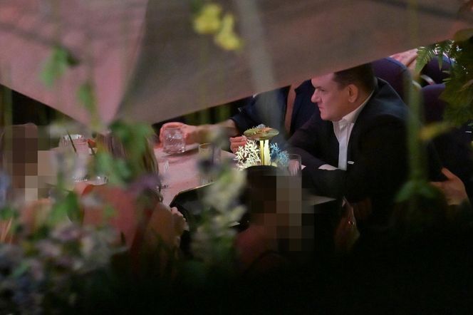 Joanna Krupa w objęciach Dominika Tarczyńskiego.