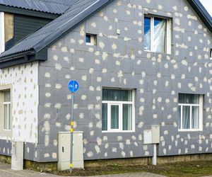 Styropian biały czy grafitowy? Jak wybrać materiał do ocieplenia domu