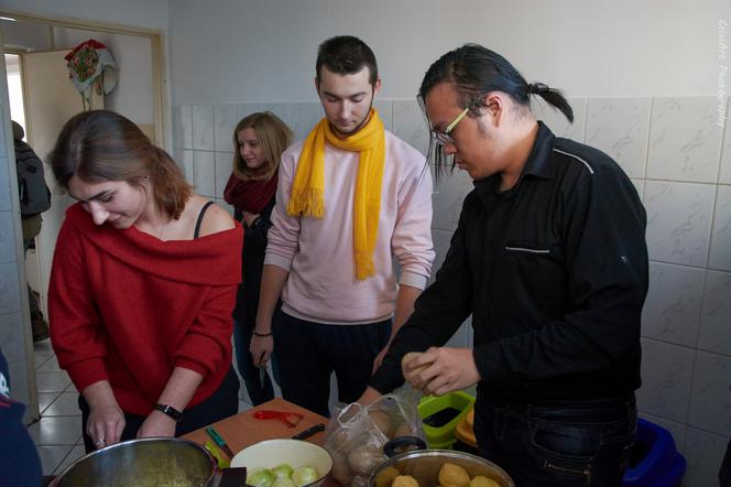 Na Politechnice Lubelskiej gotowali... barszcz ukraiński