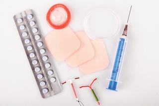 Metody antykoncepcji DŁUGOTERMINOWEJ: jakie sposoby antykoncepcji są najlepsze - wkładka domaciczna, implant podskórny, zastrzyk domięśniowy