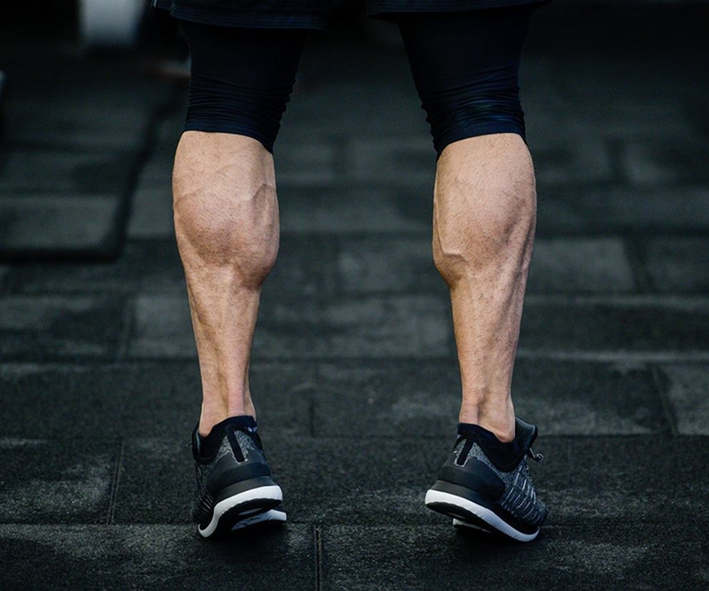 Łydka - anatomia i choroby. Przyczyny bólu łydek