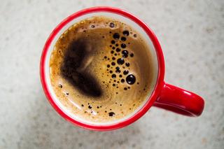 Te kawy pomogą na tłuszcz z brzucha. 3 sprawdzone przepisy na odchudzające kawy