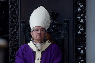 SKANDAL w Kościele! Papieski wizytator sprawdzi abp. Głódzia