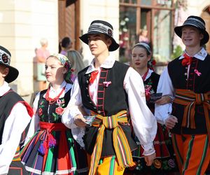 W centrum Lublina królował róż! Przez miasto przeszedł Marsz Różowej Wstążki