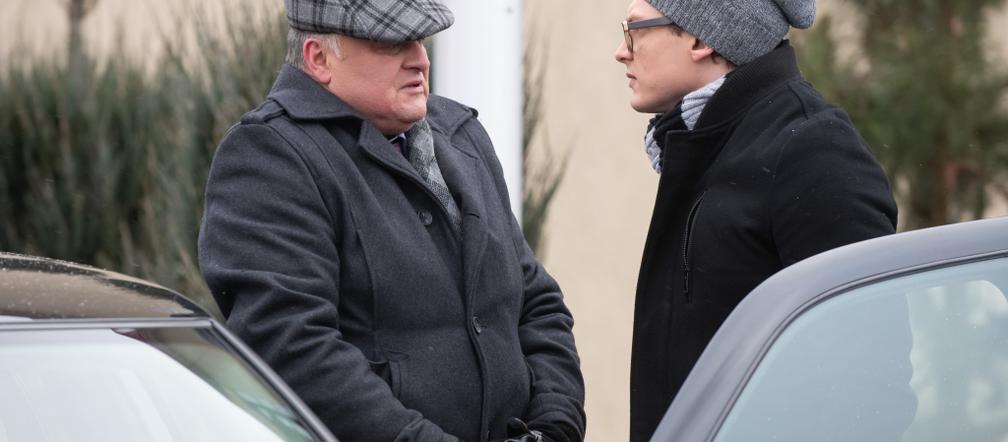 Na Wspólnej, odc. 2882. Maks (Adam Fidusiewicz), Wyszoła (Marek Kasprzyk)