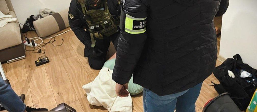 Policja rozbiła gang pseudokibiców ze Śląska. W tle handel narkotykami, przemyt i handel ludźmi