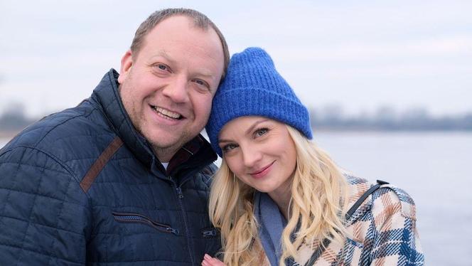 M jak miłość, odc. 1751. Tadeusz (Bartłomiej Nowosielski), Jagoda (Katarzyna Kołeczek)