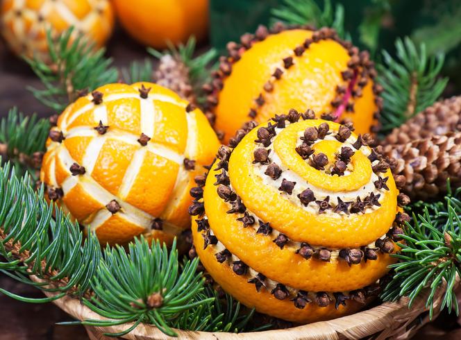 Ozdoby świąteczne z pomarańczy 
