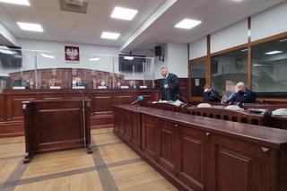 Leszek zrobił sito ze swojego kuzyna. Wyrok za 240 ciosów