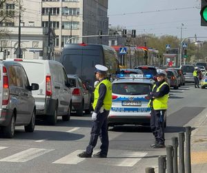 Kontrterroryści w liceum w Warszawie! Teren odgrodzony. Co się dzieje?