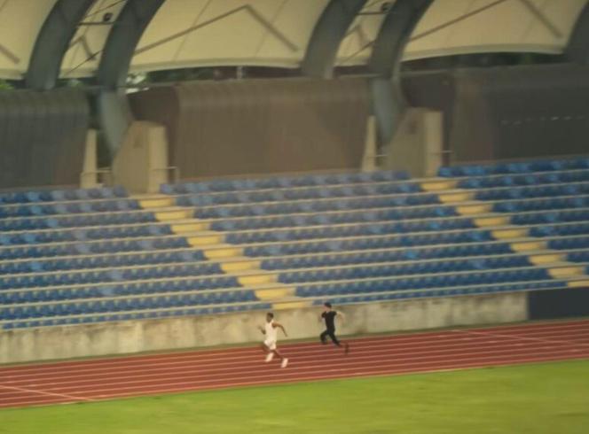 W kilka dni 8 mln osób zobaczyło bydgoski stadion w reklamie. Apple szukało do spotu takiego niezbyt nowoczesnego  