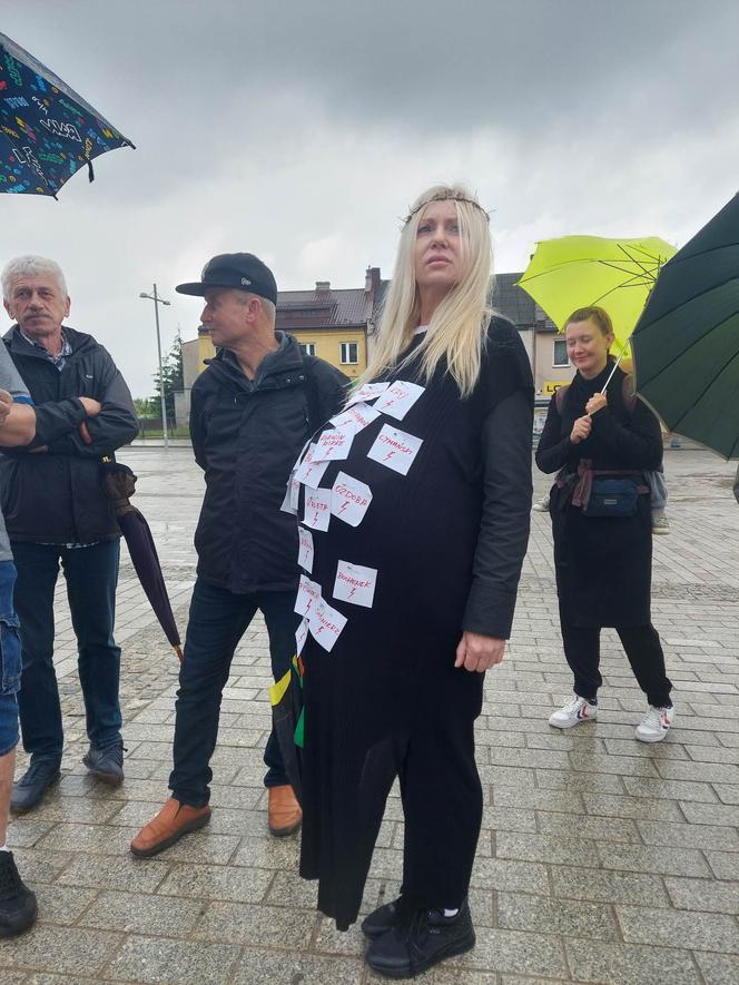 Protest pod hasłem "Ani jednej więcej" Starachowice 14.06.2023