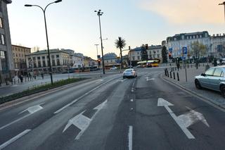 Wstyd! Takie dziurawe ulice w centrum Warszawy