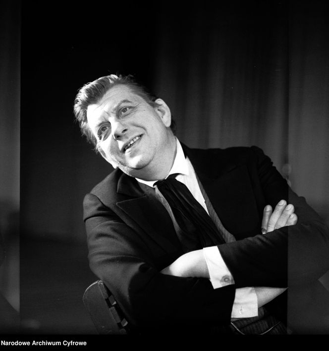 Mariusz Dmochowski, aktor