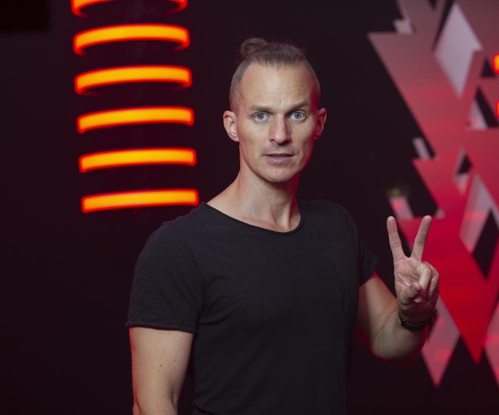 Christopher Falconnet - kim jest uczestnik The Voice of Poland 13? Wokalista pokazał na co go stać!