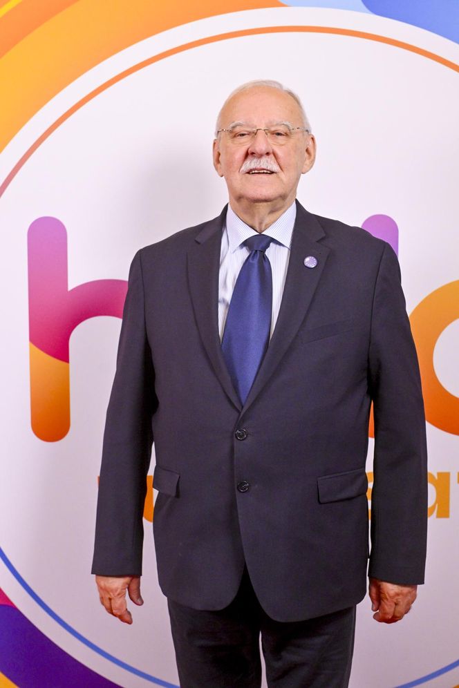 Jacek Pałasiński nadaje z łóżka szpitalnego. Czeka na niego ryzykowna operacja!