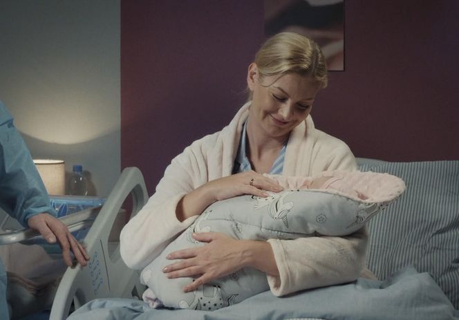 M jak miłość odc. 1854. Dorotka (Klara Madeńska), Jagoda (Katarzyna Kołeczek)