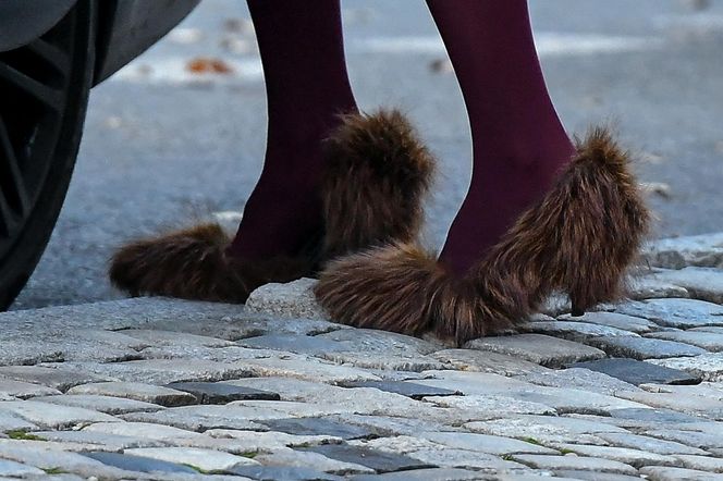 Monika Olejnik w butach wiewiórkach