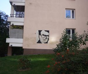 Blok przy ul. Sonaty 6 na Mokotowie, w którym żył Beksiński