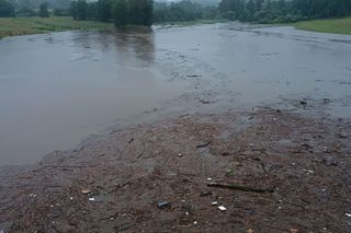 Katastrofa na zaporze w Stroniu Śląskim. Prokuratura apeluje do mieszkańców o nagrania i zdjęcia