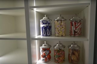 Andziaks i jej obszerna spiżarnia. Pokazała ją fanom. Na bogato?