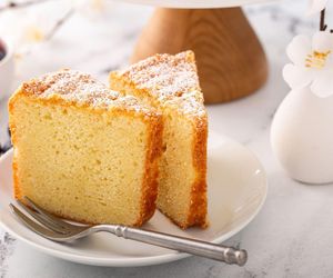 Ciasto 12 łyżek – rewolucyjny, puszysty deser. Składniki i łyżka to wszystko, czego potrzebujesz!