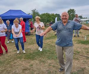 Siedlczanie chętnie korzystali z bezpłatnych badań, porad specjalistów i aktywności na świeżym powietrzu nad zalewem podczas Pikniku dla serca