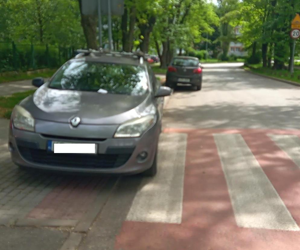 Kraków. Mistrzowie parkowania wyróżnieni przez straż miejską. Prezentujemy dokonania naszych lokalnych zawodowców