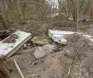 W Warszawie powstaje drugie lapidarium. Miasto nie usunie betonowych odpadów. To artefakty