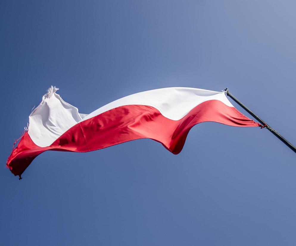 11 listopada. Tekst Mazurka Dąbrowskiego. Czy wszyscy znamy słowa Hymnu Polski?