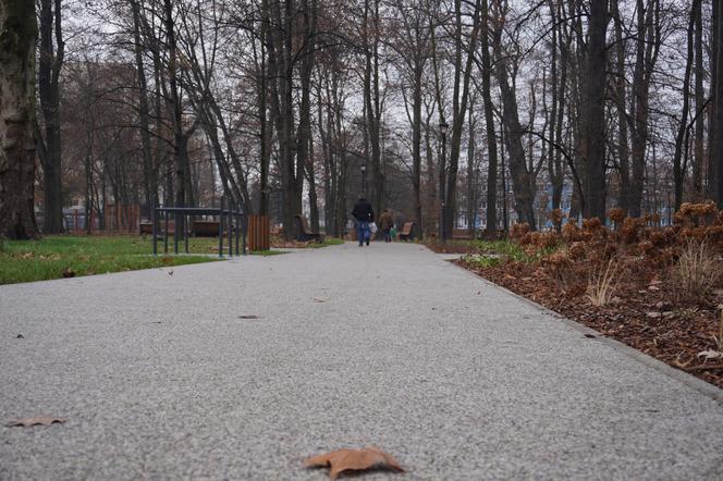 Żory. Nowy wygląd Parku Staromiejskiego. Miejsce przeszło ogromną metamorfozę ZDJĘCIA