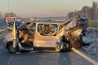 Zderzenie busów na S17. Ruch w kierunku Lublina jest prowadzony objazdami. Zdjęcia 